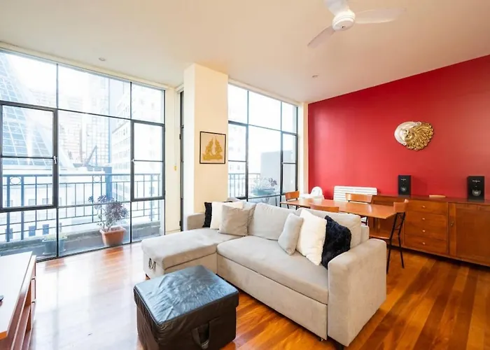 Nova - Inner City Double Storey Loft With Views